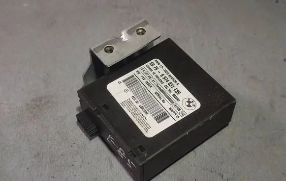 BMW Z4 E85 E86 Immobilizer control unit/module 6974631 65756974631 65756963225