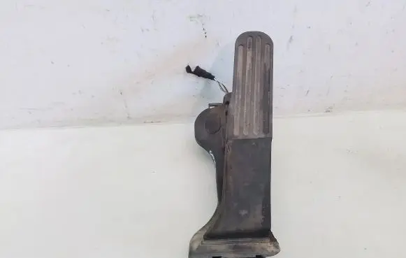 Volkswagen Golf VI Accelerator throttle pedal 1K1721503T