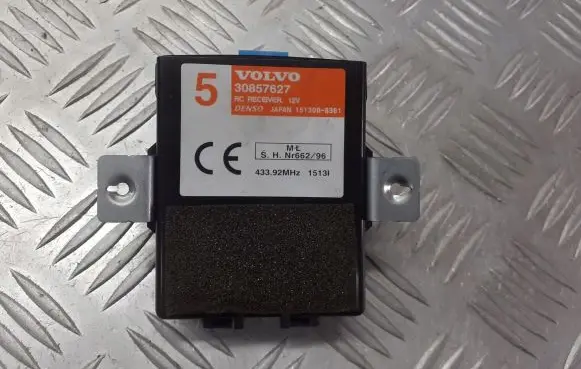 Volvo S40 Sliding door control unit/module 30857627