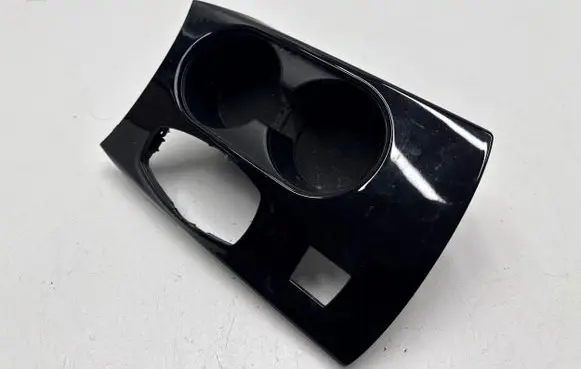 Infiniti Q30 Cup holder front 969xb5df1a 969125dfoa