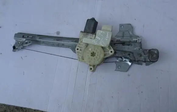 Peugeot 308 Rear door window regulator with motor 9678189980