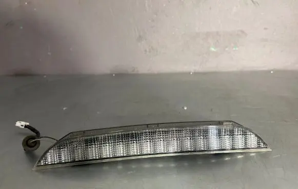 Citroen C-Crosser Third/center stoplight P5631
