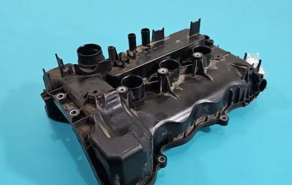 Rocker cam cover
