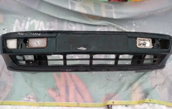 Volkswagen PASSAT B4 Front bumper juodas