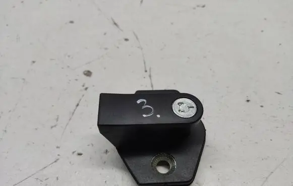 BMW 5 E39 Front door lock loop/hook striker 8176350