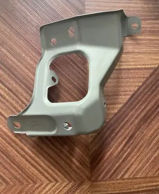 Tesla Model 3 Fender mounting bracket 108601700A 202304M