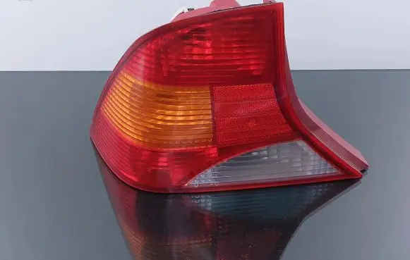 Ford Focus Rear/tail lights XS4X13441B
