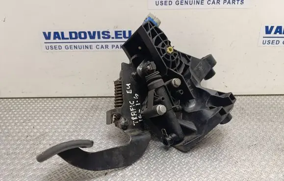 Renault Trafic III (X82) Clutch pedal 306100530R 2232797 93463272