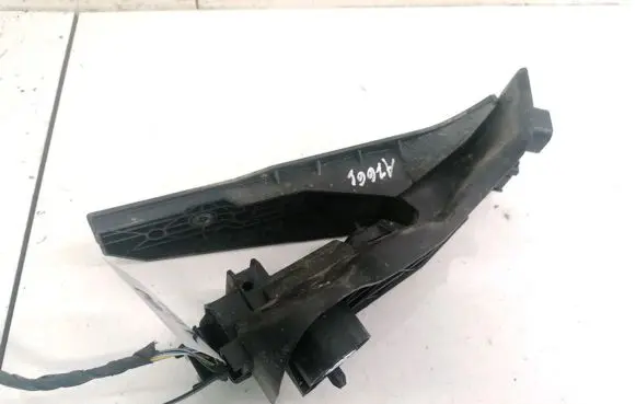 Volkswagen PASSAT B6 Accelerator throttle pedal 01094602 010946-02