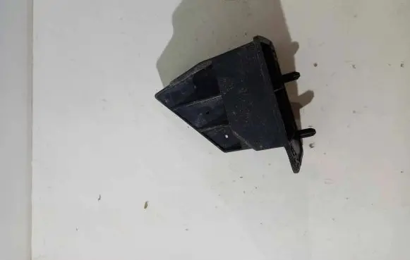 Renault Zoe Front bumper mounting bracket 620924353R 1154309X 1120820X