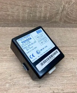 Toyota Corolla Verso AR10 Door control unit/module 897410F010 61B168000