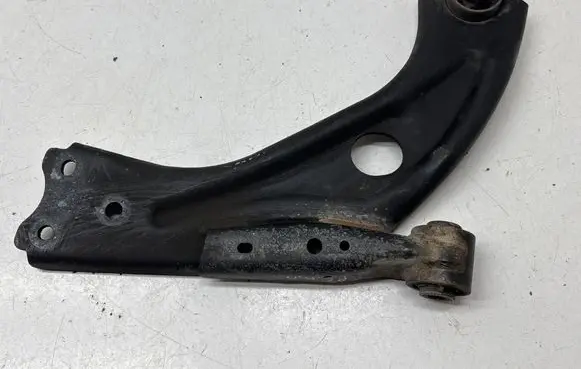 Peugeot 5008 II Front lower control arm/wishbone 7BAA260138344G