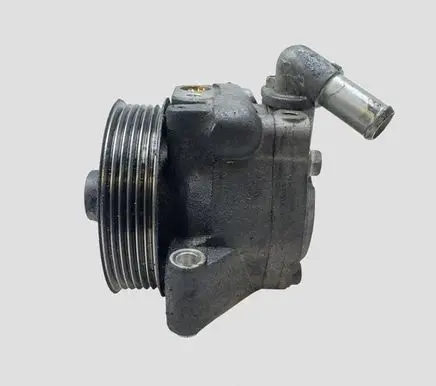 Jaguar XF X250 Power steering pump 8X233A696BA 85303220