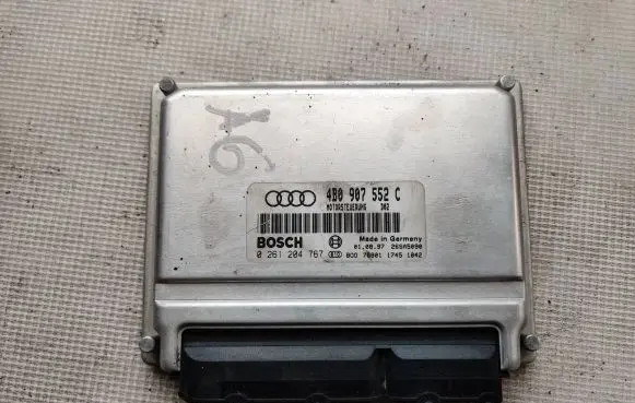 Audi A6 S6 C5 4B Engine control unit/module 4B0907552C 26SA5090 0261204767