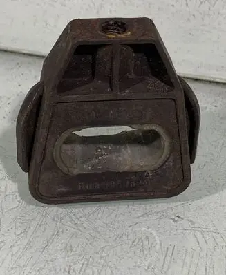 Volkswagen Bora Radiator mount bracket 1j0806157a