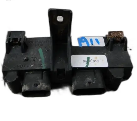 Volkswagen PASSAT B7 Trunk lid opening control unit