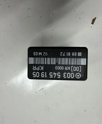 Mercedes-Benz 280 560 W126 Fuel pump relay 0035451905 898172