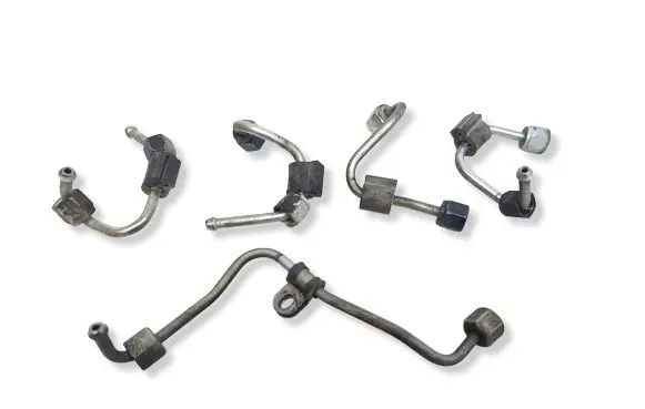 Volkswagen Transporter - Caravelle T6 Fuel injector supply line/pipe 