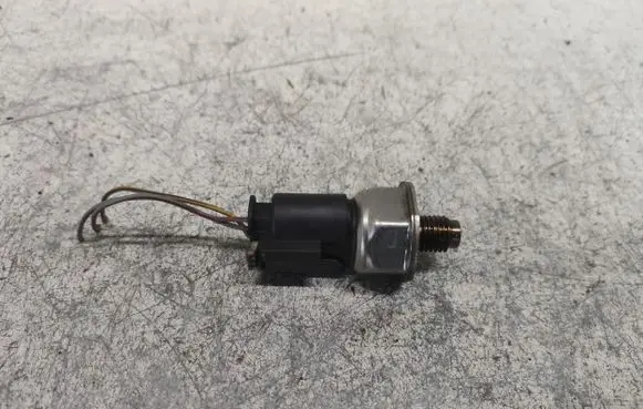 Mercedes-Benz C W204 Fuel pressure sensor A0235455226