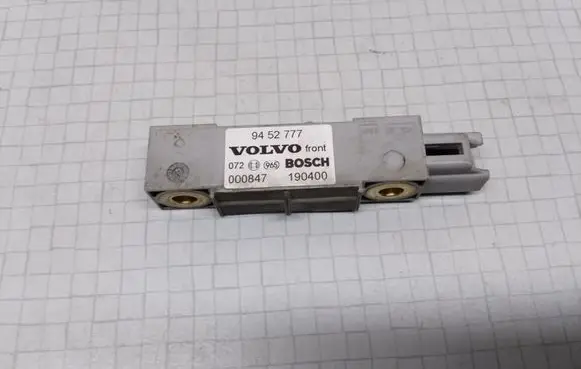 Volvo V70 Airbag deployment crash/impact sensor 9452777 000847 190400