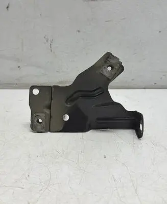 Opel Zafira C Fender mounting bracket 