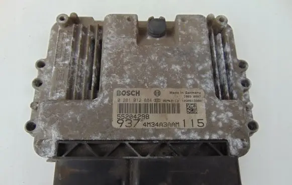 Alfa Romeo 147 Engine control unit/module 55204298 0281012884
