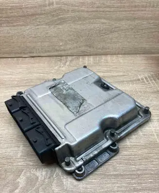 Renault Megane II Engine control unit/module ECU 8200039569 0281001934