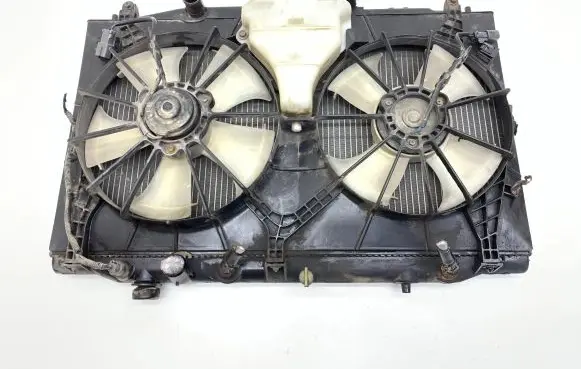 Honda Accord Radiator set 899568 1900ARAAA700