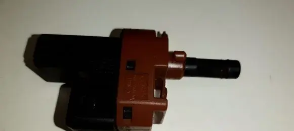 Clutch pedal sensor