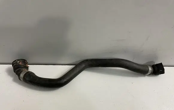 BMW 4 F32 F33 Engine coolant pipe/hose 7596841