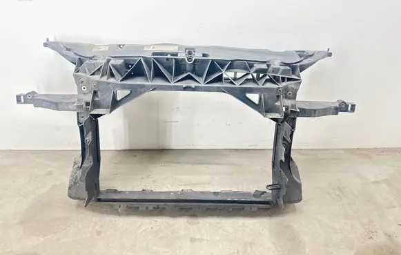 Seat Altea XL Radiator support slam panel