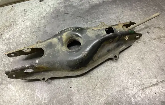 Mercedes-Benz E W212 Rear upper control arm/wishbone A2043520888