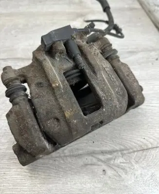 Mercedes-Benz A W168 Front brake caliper