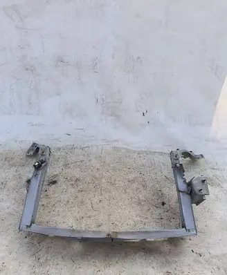 Toyota Yaris Radiator support slam panel