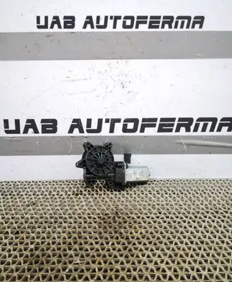 Renault Captur Front door window regulator motor 128001072E 3P2424A 9030294E