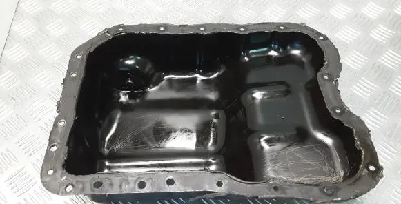 Mitsubishi Outlander Oil sump 4J11