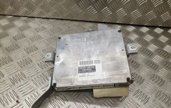 Toyota Prius (NHW20) Engine control unit/module