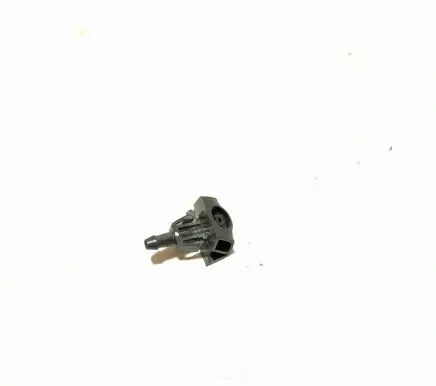 Nissan X-Trail T32 Windshield washer spray nozzle 