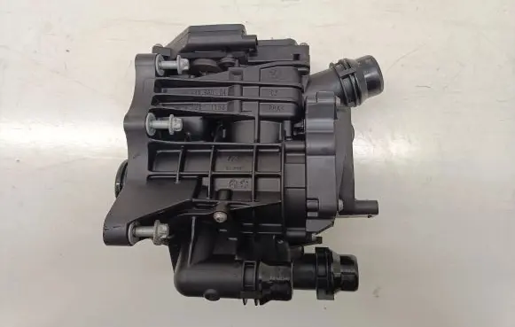 Thermostat/thermostat housing