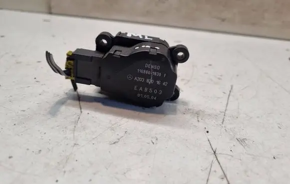 Mercedes-Benz ML W163 Air flap motor/actuator 1168801830 EAB503 A2038201642