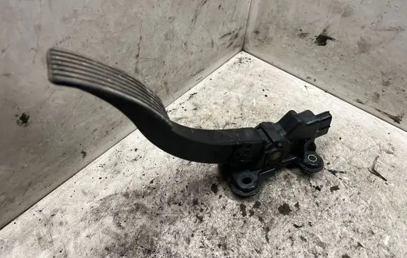 Mitsubishi Outlander Accelerator throttle pedal 45460686741