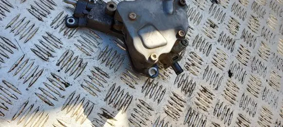 Volkswagen Caddy Mechanical fuel pump 038145215
