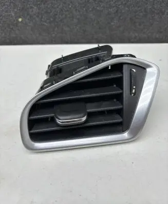 Citroen C4 II Dashboard side air vent grill/cover trim 9671332377