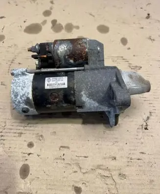 Renault Trafic III (X82) Starter motor 233001791R M001TF0871ZE