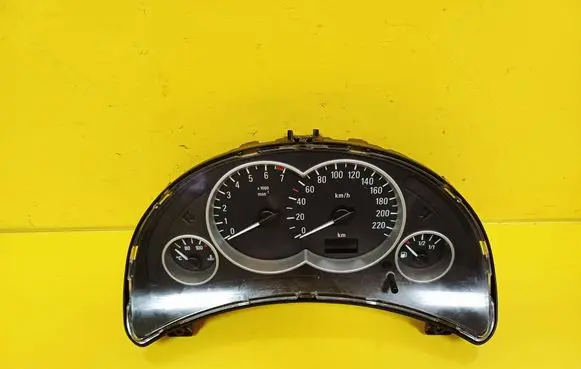 Opel Corsa C Speedometer (instrument cluster) 13117946CD