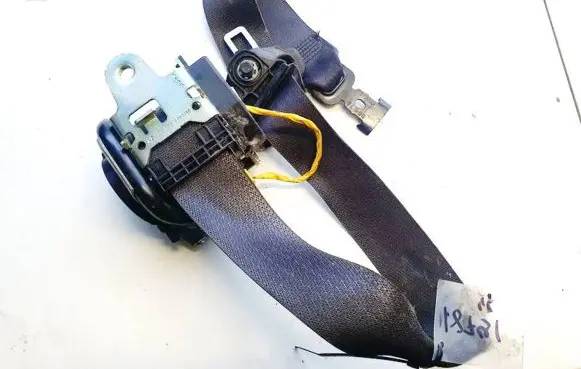 Chevrolet Cruze Front seatbelt 619516200a a038594