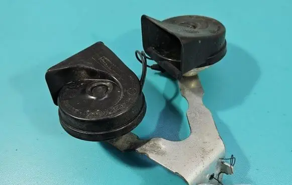 Opel Insignia A Horn signal 20857424 IMPRK1561315