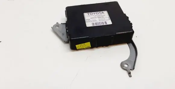 Lexus RX 330 - 350 - 400H Door control unit/module 8922248010