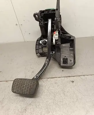 Opel Insignia B Brake pedal 84187598 662575039 2461000000000X
