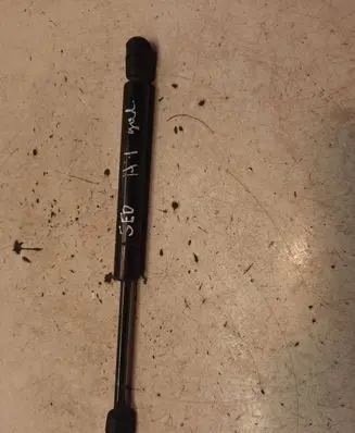 Audi A4 S4 B5 8D Tailgate/trunk strut/damper